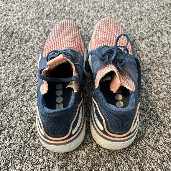 Adidas Women’s UltraBoost 19 running shoes - Picture 5 of 6